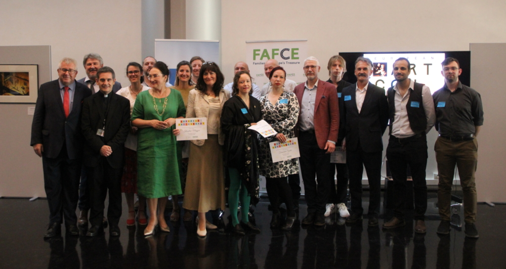 Throwback to the European Art Contest ceremony awards FAFCE